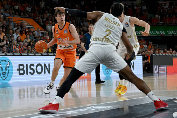 在如此激烈 在如此激烈