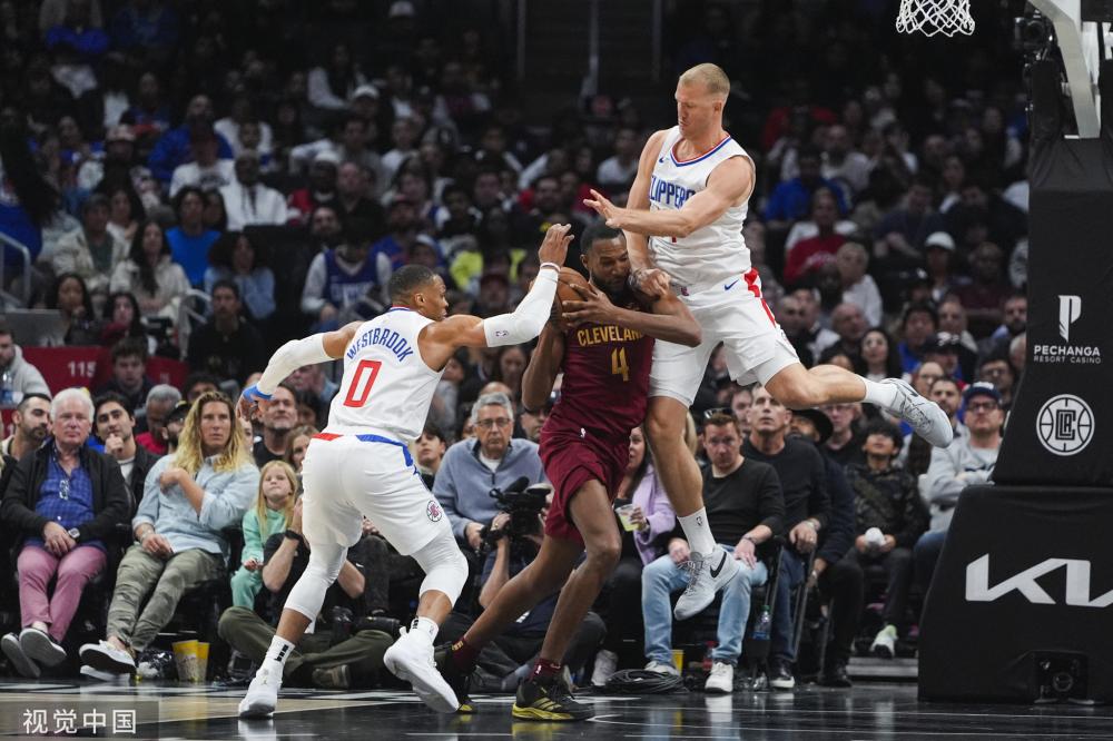 在有限赛场 在有限赛场