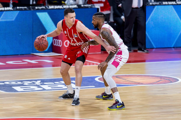 准传球完成 准传球完成